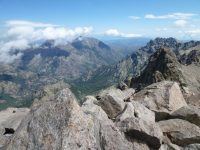 Pe Monte Cinto, cel mai înalt vârf din Corsica (2706 m)