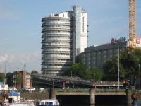 Amsterdam - In partea de jos este o parcare de biciclete etajata