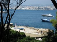 Cannes vazut de pe Insula Sainte-Marguerite