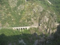 Alpii Maritimi, traseul trenului include si un tunel spiral, in care trenul face o rotatie de 360°