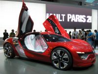 Paris Motor Show 2010: concept car Renault DeZir