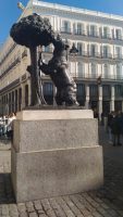 Madrid - simbolul orașului, un urs mâncând dintr-un arbore de capșuni