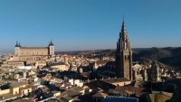 Catedral Primada Santa María de Toledo văzută de pe Iglesia de San Ildefonso